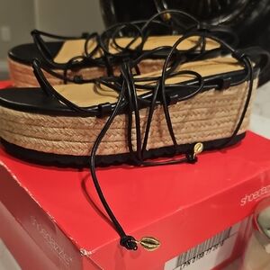 Shoe Dazzle Black and Tan Espadrille Flats